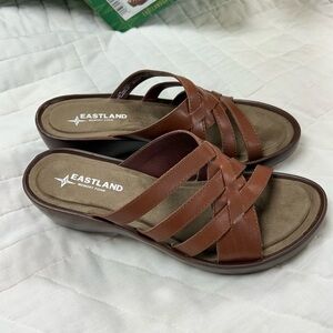 Eastland Women's Tan Slide Sandals.     Size: 9